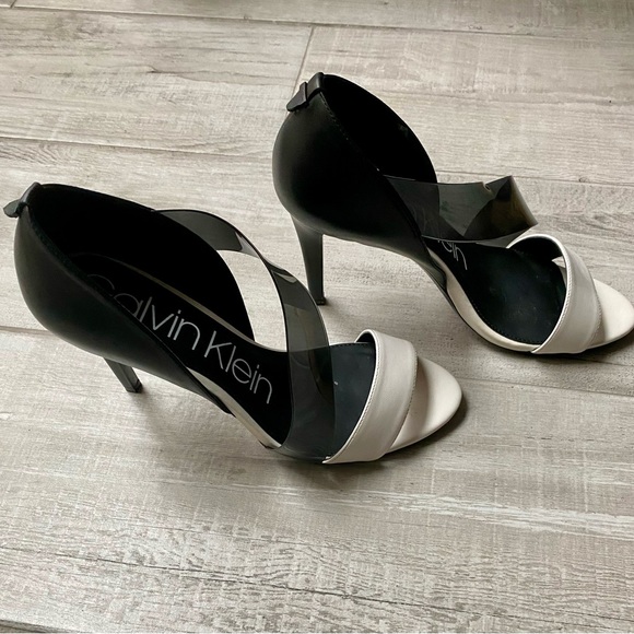 Calvin Klein Nariela Nappa - Picture 4 of 5